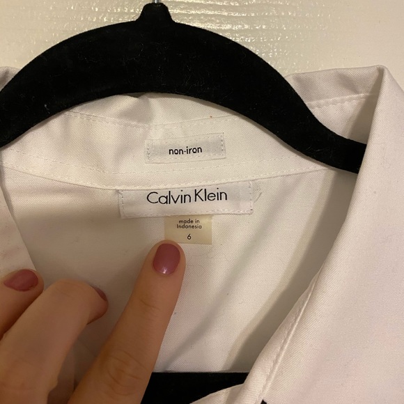 Calvin Klein button-up tank top - Picture 3 of 4